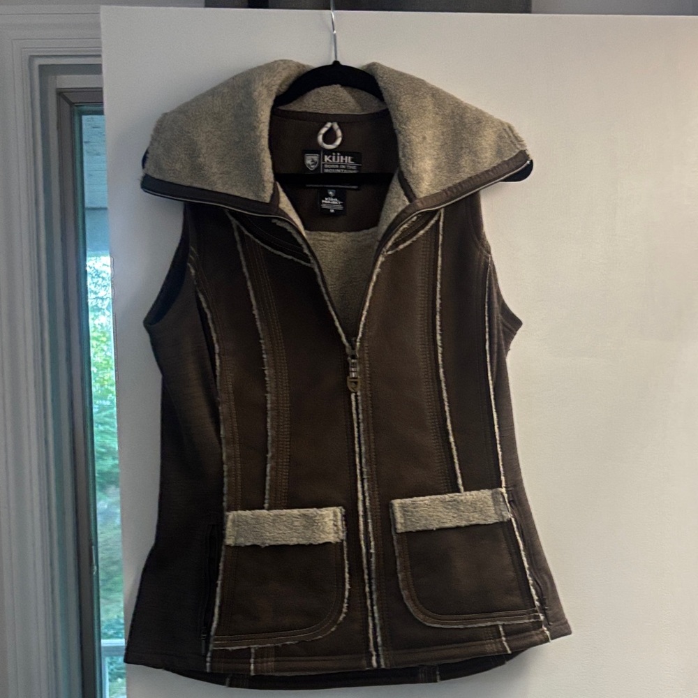 Kuhl Brown Vest with Sherpa Accents